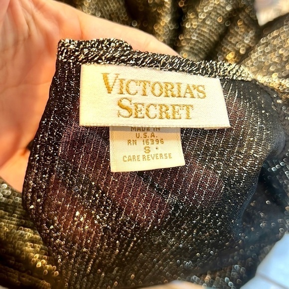 VTG, Victoria’s Secret,Shimmering Gold & Black Bodysuit w/Snaps, EUC, AWESOME - Picture 4 of 10